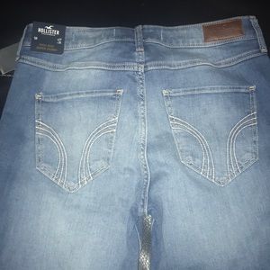 NWT Hollister HighRise Super Skinny Jeans